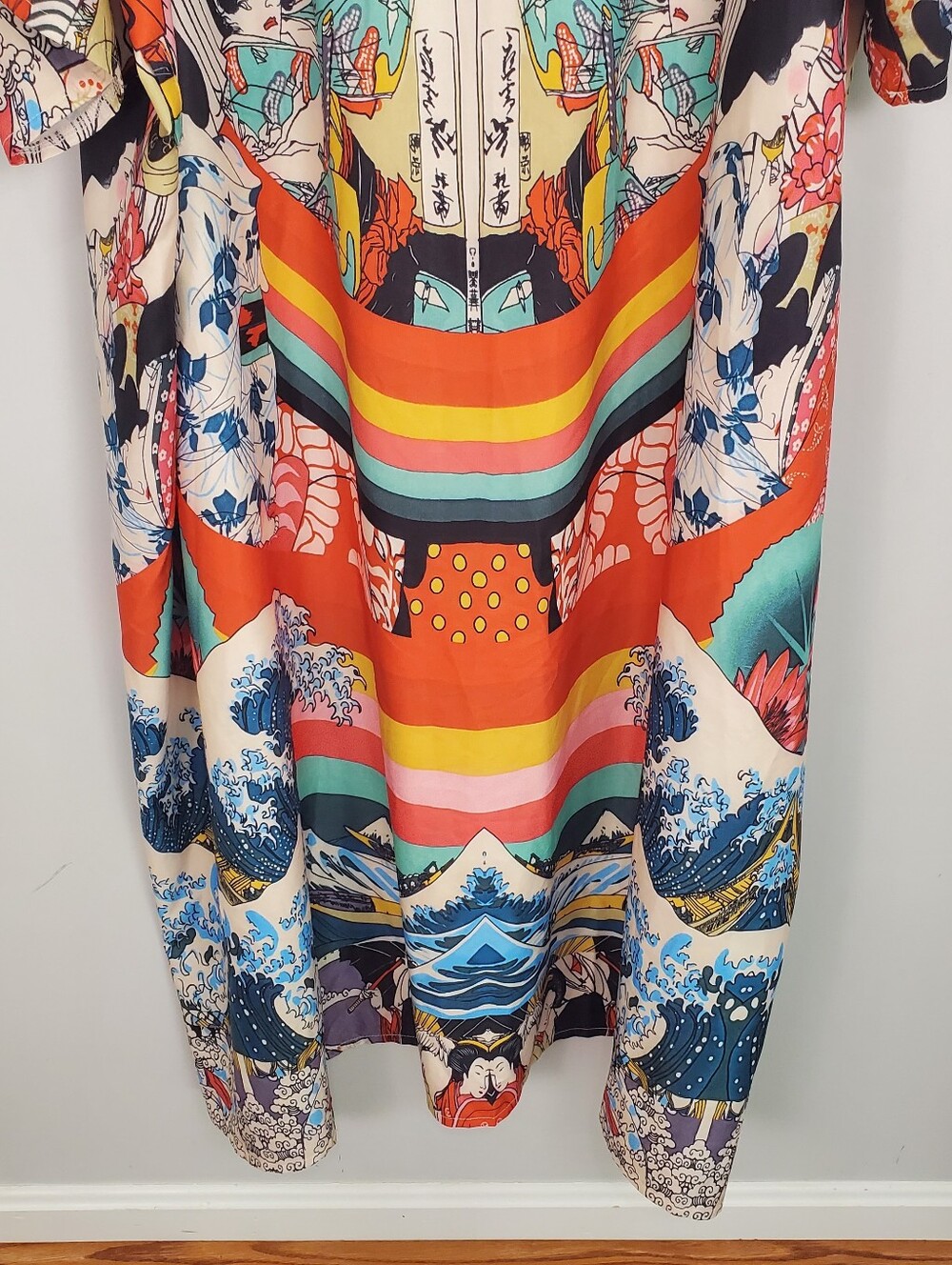 Micas Japanese Multicolor Print Kimono Robe Jacket Satin Boho Duster Size M - Picture 5 of 15